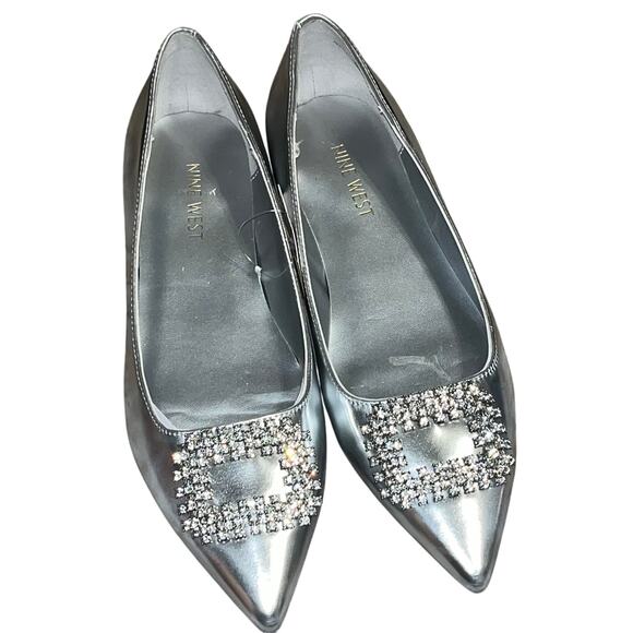 Nine West Jesike Pointy Toe Flats Silver Rhinestone Sz 8 - Picture 3 of 6